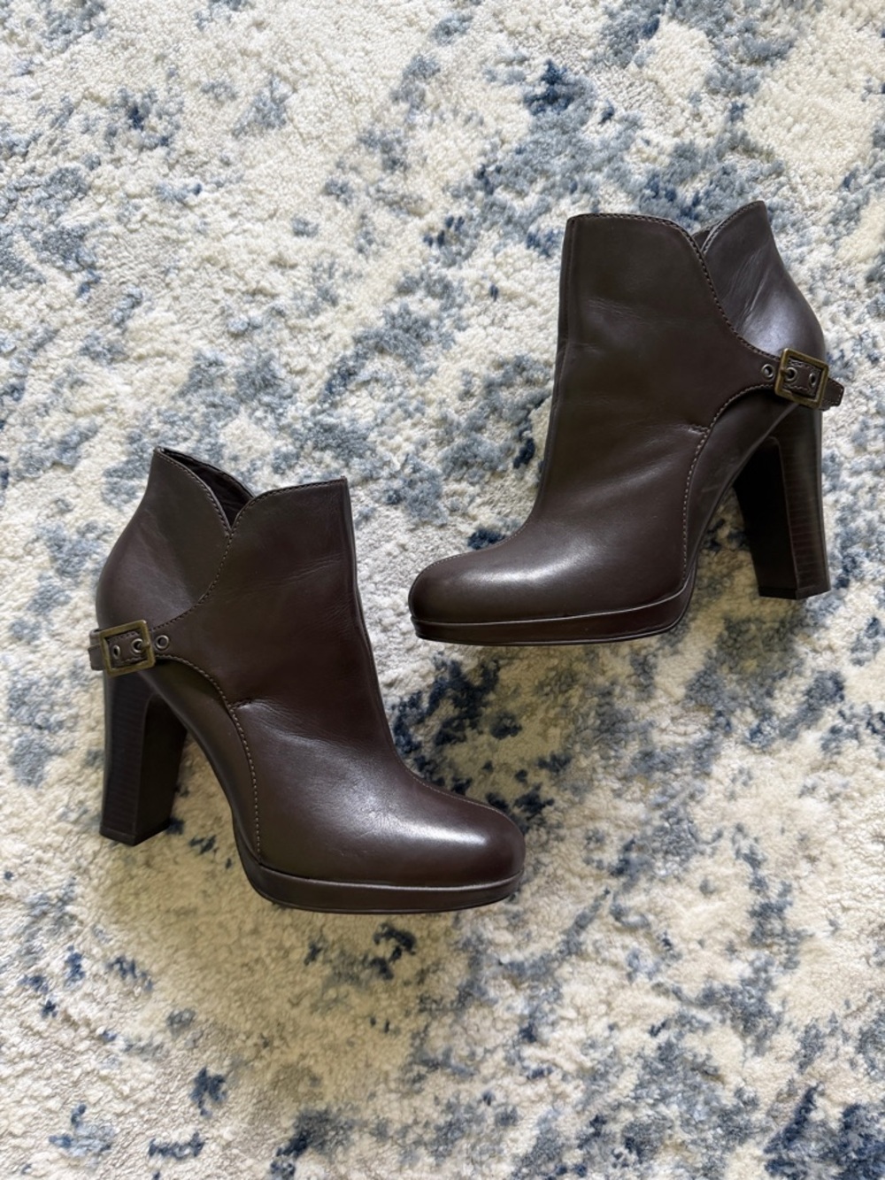 Vera Wang Booties